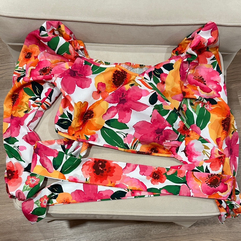 Floral Long Sleeve Crop Top